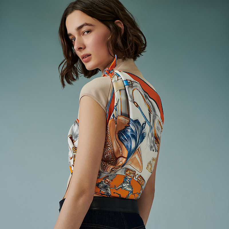 Hermes scarf discount top